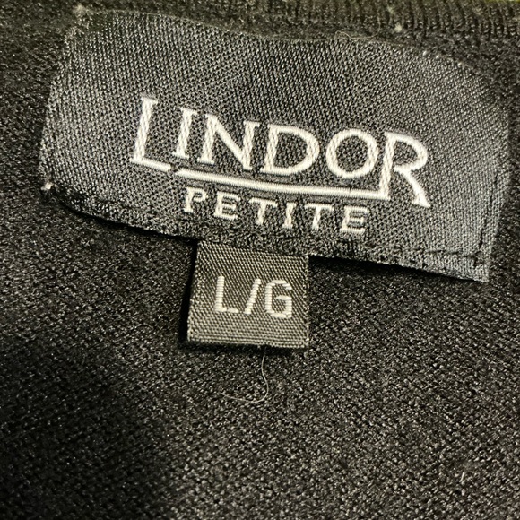 Chic Black Ruffle Zip Women's Blouse - Picture 3 of 3